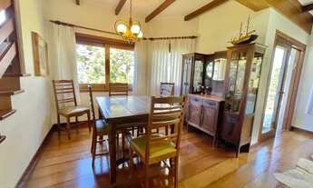 Imagem 4: Casa em meio a natureza próxima ao centro de Campos do Jordão