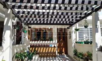 Imagem: Linda Casa de vila toda reformada com 3