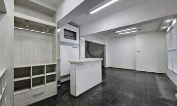 Imagem 7: Grande sobrado de 3 dormitórios à venda de 235m2 de AU no Boqueirão/Santos, ideal p/ comér