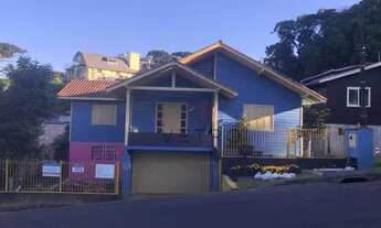 Imagem: Casa no Centro de Canela!