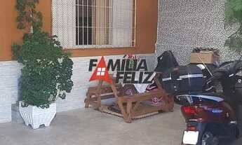 Imagem 2: Casa geminada de 02 dormitórios para venda em Praia Grande, Caiçara, lado praia