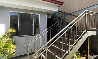 Imagem 3: Quarto grande com vista para o jardim conforto e natureza em um só lugar!