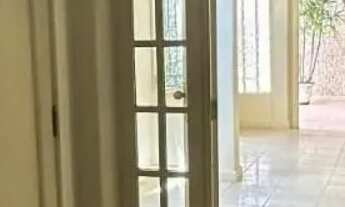 Imagem 3: Aproveite Essa Oportunidade Única: Prédio Comercial Perfeito para Empreender no Coração do