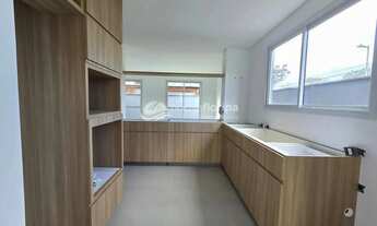 Imagem: Casa em condomínio clube, a 6 minutos da