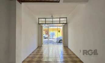 Imagem 6: CASA COM 4 DORMITÓRIOS E PÁTIO COM CHURRASQUEIRA NO CENTRO HISTÓRICO