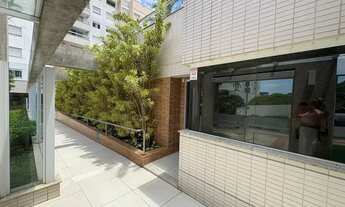 Imagem 2: Lindo apartamento de 2 quartos com sacada gourmet e vista para o mar no Estreito