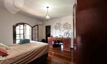 Imagem 6: Casa em rua fechada