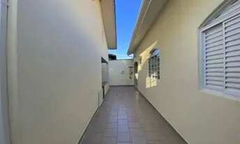 Imagem 4: Oportunidade - Casa - Jardim Uirá - 2 Dormitórios - 104m²