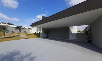 Imagem 6: Cozinha planejada <br>1 lavabo<br>Escritório<br>Lavanderia <br>4 v