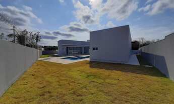 Imagem 5: Cozinha planejada <br>1 lavabo<br>Escritório<br>Lavanderia <br>4 v