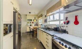 Imagem 11: 223m² 4 Suites, Sala Intima, 4 Vagas,com vaga de colecionador à Venda em Portal do Morumbi