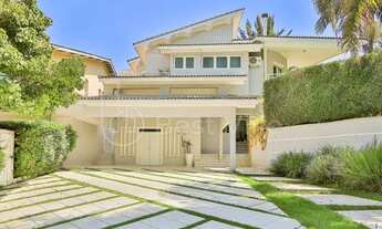 Imagem: Casa com 4 quartos, 385 m², à venda por