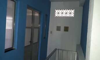 Imagem 2: Alugo casa 2/4 tipo apartamento em Prédio residencial de família