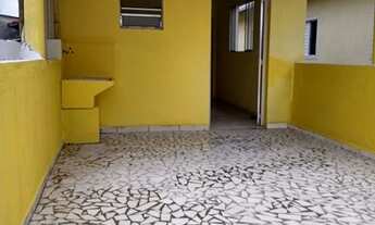 Imagem 3: Casa para venda possui 220 metros quadrados com 1 quarto em Guilhermina - Praia Grande - S