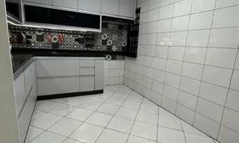 Imagem 4: 2 dormitórios , sala, cozinha , banheiro, closet, área de serviço, sacada no quarto, SEM v