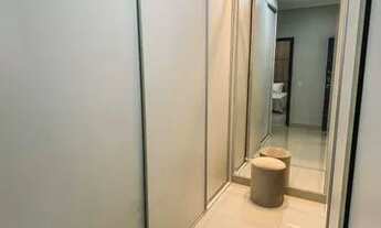 Imagem 3: Sobrado no Belvedere I - Suíte master com closet, banheira e sacada!