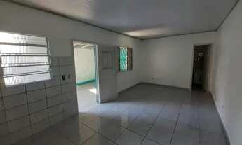 Imagem 2: Casa no Bairro Jardim São Pedro com 60m², 2 dormitórios, sala de estar, cozinha, banheiro