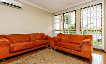 Imagem 5: Casa para Venda em Curitiba, Jardim Botânico, 4 dormitórios, 1 suíte, 3 banheiros, 4 vagas