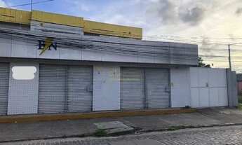 Imagem: Imóvel comercial com 18 salas e 863,03