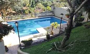 Imagem 2: Casa para aluguel tem 400 metros quadrados com 4 quartos