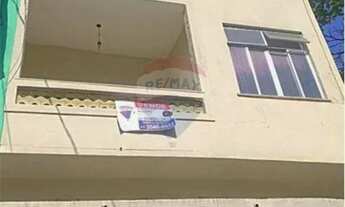 Imagem 2: Duas Lojas , Apartamento com varanda e 2 terrenos