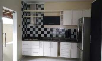 Imagem 3: Casa com piscina e area gourmet com excelente localização no Villa Tropical