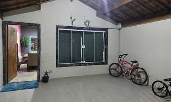 Imagem 2: Excelente casa com piscina, perto da praia, bem localizada