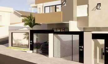 Imagem 3: Linda Casa Geminada Duplex com 3 Quartos, Suíte com Closet e Varanda e 2 Vagas no Bairro I