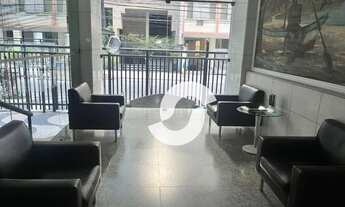 Imagem 2: More a meio quarteirão da Praia de Icaraí