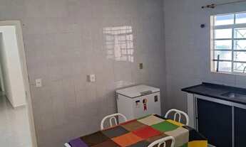 Imagem 2: Casa com piscina