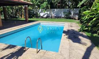 Imagem 1: Santa Helena, Barra da Tijuca - Casa com 4 suítes + dependência de empregada próximo ao F