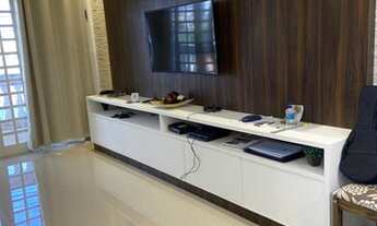 Imagem 3: Excelente Casa Térrea Espaçosa e com Piscina na Planejada 1 (Estuda Terreno em Condomínio