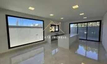 Imagem 4: Casa de condomínio para venda tem 305 metros quadrados com 4 quartos