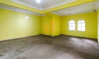 Imagem 5: Casa comercial assobradada com 7 salas e 4 vagas em área nobre e segura do bairro