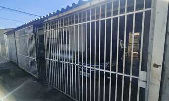 Imagem: Vende-se uma casa de 3 quartos na QNP 10