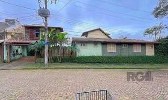 Imagem: Casa em Porto Alegre, no bairro Ipanema