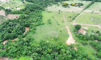 Imagem 5: Chácara de 2.500m2 com água no fundo