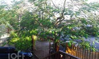 Imagem 2: Casa à venda Avenida General Barreto Viana, Chácara das Pedras - Porto Alegre