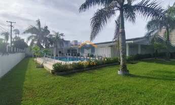 Imagem: Residência frente ao mar em Praia de Leste