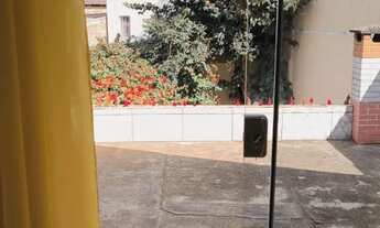 Imagem 7: Sobrado de 2 andares com piscina e área de lazer