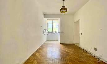 Imagem: Apartamento à venda com 2 quartos dependência