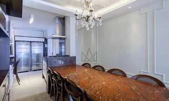 Imagem: Apartamento Amplo à Venda na Agronômica