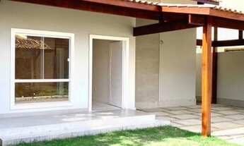 Imagem: Linda casa linear no condomínio Hybiscus