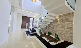 Imagem 3: Sobrado em condomínio fechado com 4 suítes, área gourmet e quintal - 256m² - Urbanova