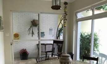 Imagem 7: Casa para venda possui 260 metros quadrados com 3 quartos em Aparecida - Santos - São Paul