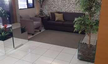 Imagem 2: Apartamento três quartos Ponta Verde