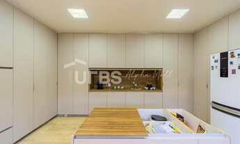 Imagem 5: Casa de condomínio sobrado para venda possui 1006 metros quadrados com 5 quartos