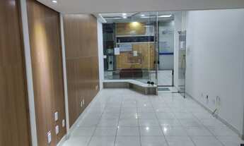 Imagem 5: Loja no Edifício Saens Pena Medical Center com direito a uma vaga na garagem