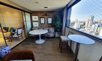 Imagem: Quatro quartos, com 3 suítes no cidade