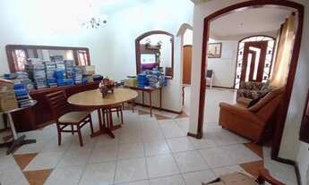 Imagem 3: Casa para venda possui 282 metros quadrados com 3 quartos em Ocian - Praia Grande - SP